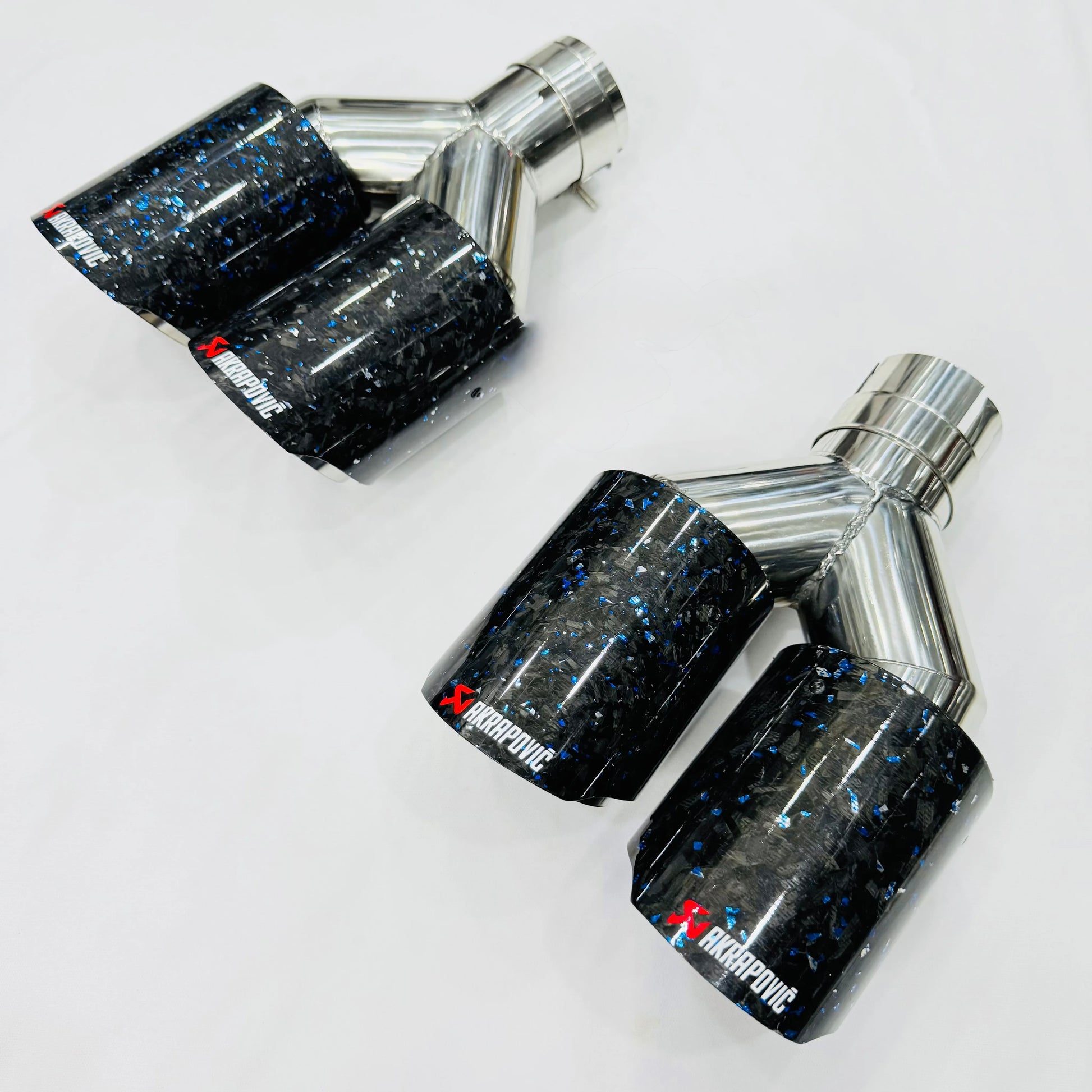 akrapovic blue forged carbon dual exhaust tip
universal blue forged carbon exhaust tip
dual outlet forged carbon stainless steel exhaust tip
aftermarket performance exhaust tip
premium akrapovic style blue carbon exhaust tip